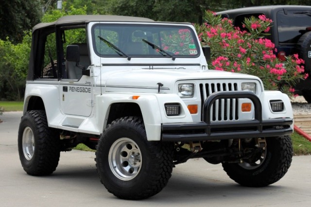 1994 Jeep renegade #3