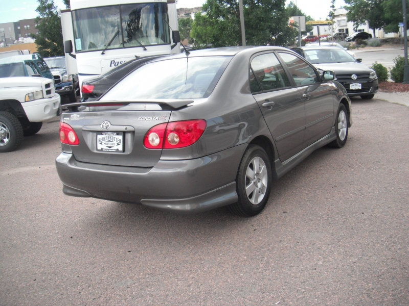 Toyota Corolla none 2005