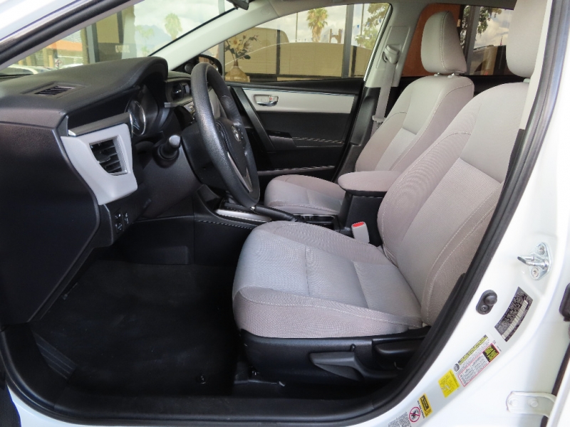Toyota Corolla 4dr Sdn CVT LE 2016