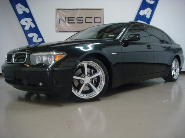 2004 Bmw 745li standard equipment