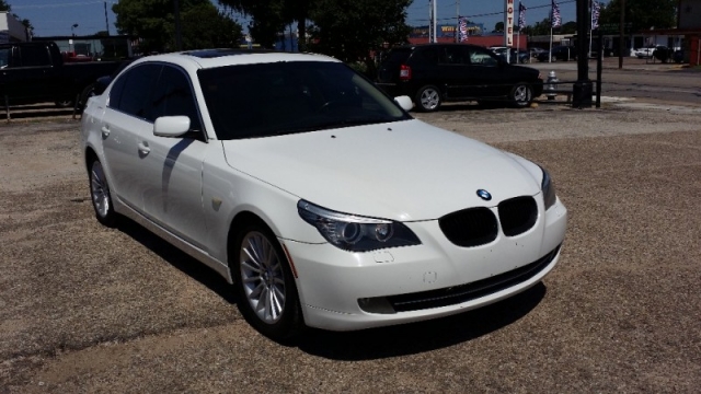 2008 Bmw 528i standard equipment