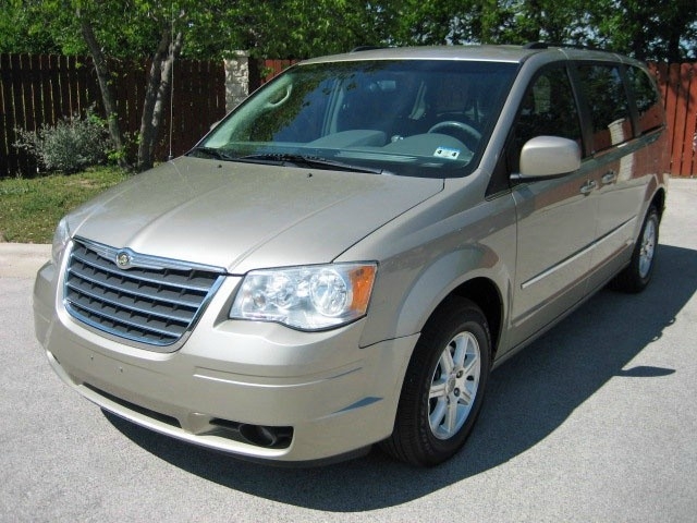 Warranty on chrysler town and country 2009