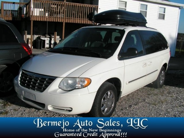 Chrysler town and country oxford pa