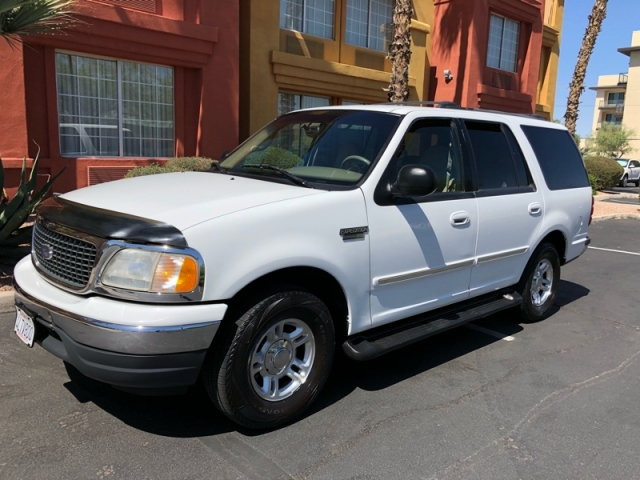 2000 ford expedition 4.6 oil capacity