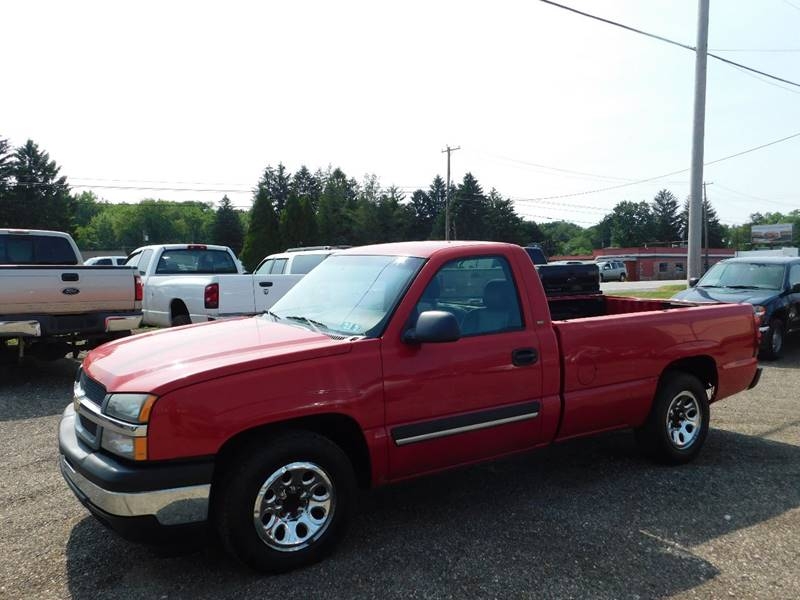 2005 Chevrolet Silverado 1500 Work Truck 2dr Standard Cab Rwd Lb