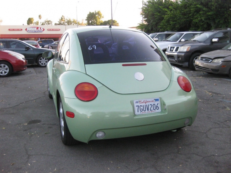 2002 Volkswagen New Beetle 2dr Cpe Gls Auto Credit Mundo Auto