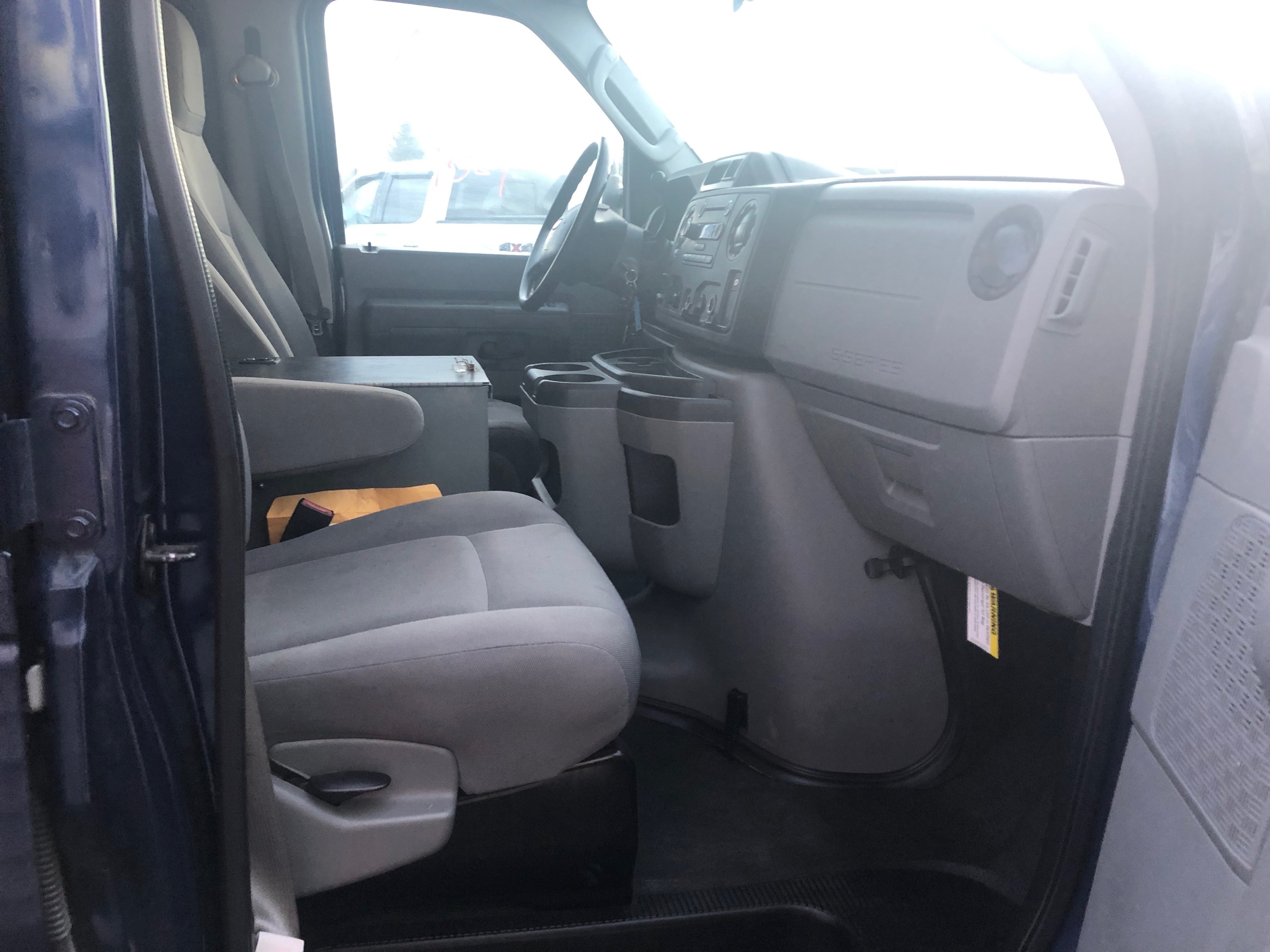 2011 Ford Econoline Cargo Van E 150 Commercial