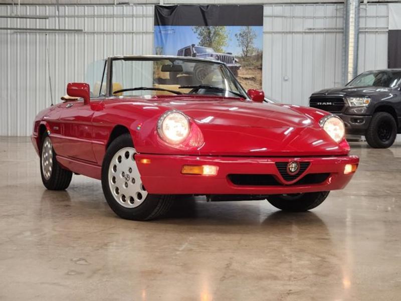 1991 Alfa Romeo Spider Veloce RWD