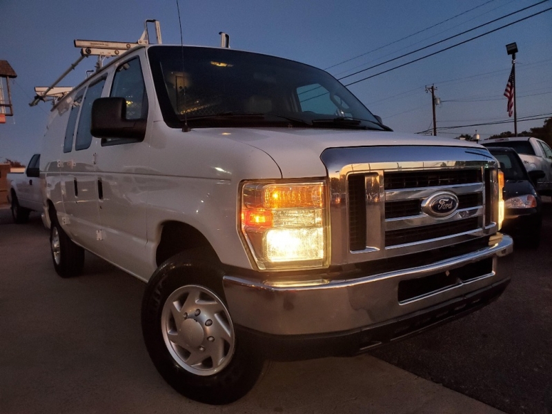 2014 Ford Econoline Cargo Van E 250 Commercial