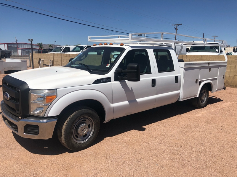 2011 Ford Super Duty F 350 Srw 2wd Crew Cab 156 Xl